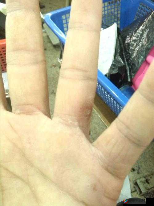 手指划入缝隙挖水：探秘手指的神奇力量