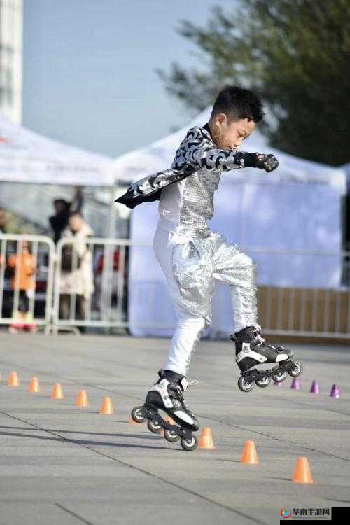 轮滑少年的精彩 30 分钟