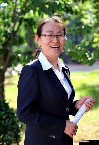随时随地都能干的学校教师的特点：育人优势多