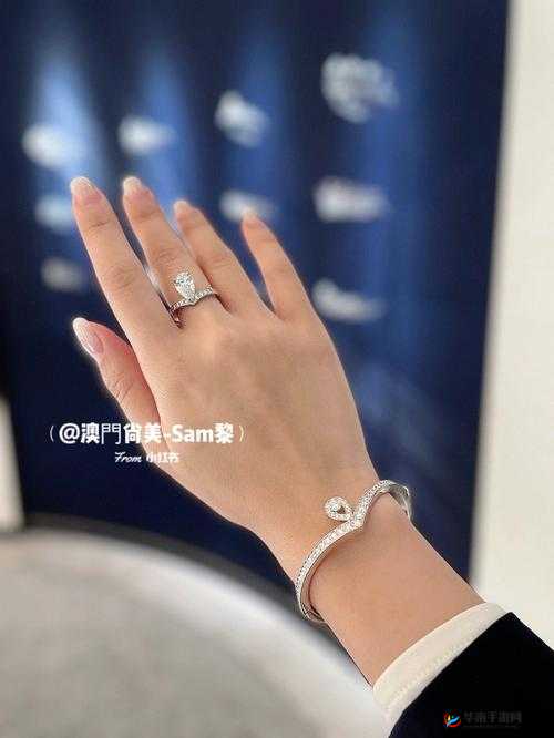 跟我这样做：涔傗叐 X鈪┾ 叐鈪┾ 叐 X鈪——友谊的纽带