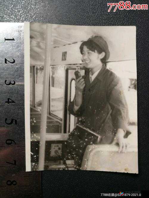 公交车售票员用 B 售票：引发的故事