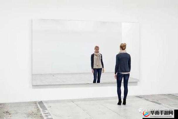 你看镜子里我们的结合- 爱的镜像