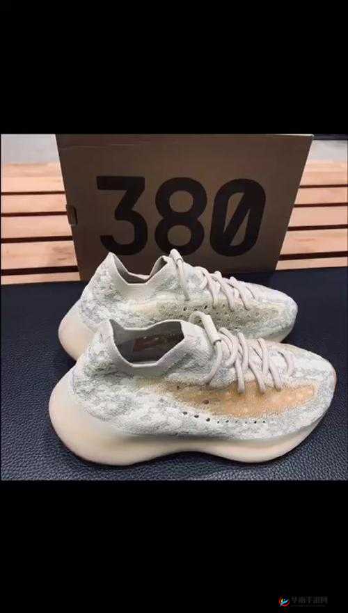 yeezy380 蜜桃粉和白色让直播界变天：真能如此吗