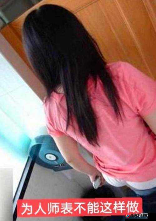 近距离沟厕拍摄：窥探隐私的不道德行为