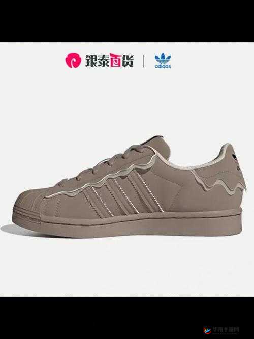 三叶草 gw4334 独特魅力之时尚新演绎