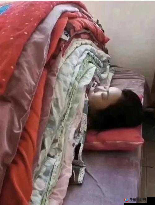 两个人造孩子不盖被子：揭示背后的深层原因与潜在影响