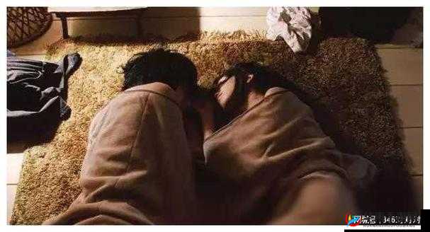 女生和男生一起相嗟嗟嗟真人：共同探索未知的奇妙之旅