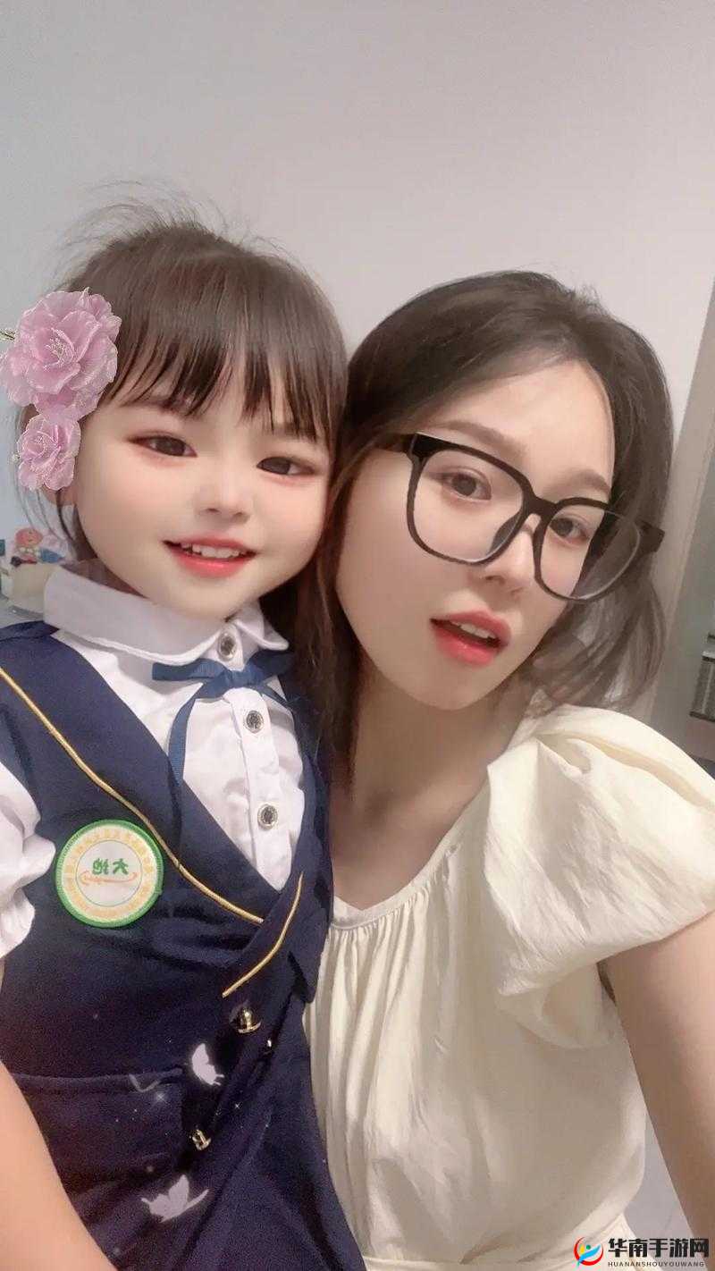 果冻传媒妈妈的女儿：她的成长故事与情感历程