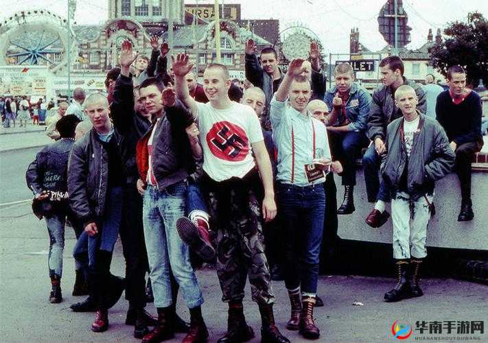 俄罗斯 skinhead：光头党：历史、文化与社会影响