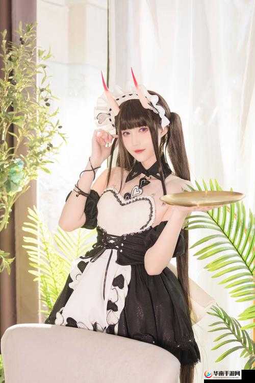 麻花传MD017清歌咖啡屋凌薇：探索凌薇在清歌咖啡屋的独特故事与情感交织