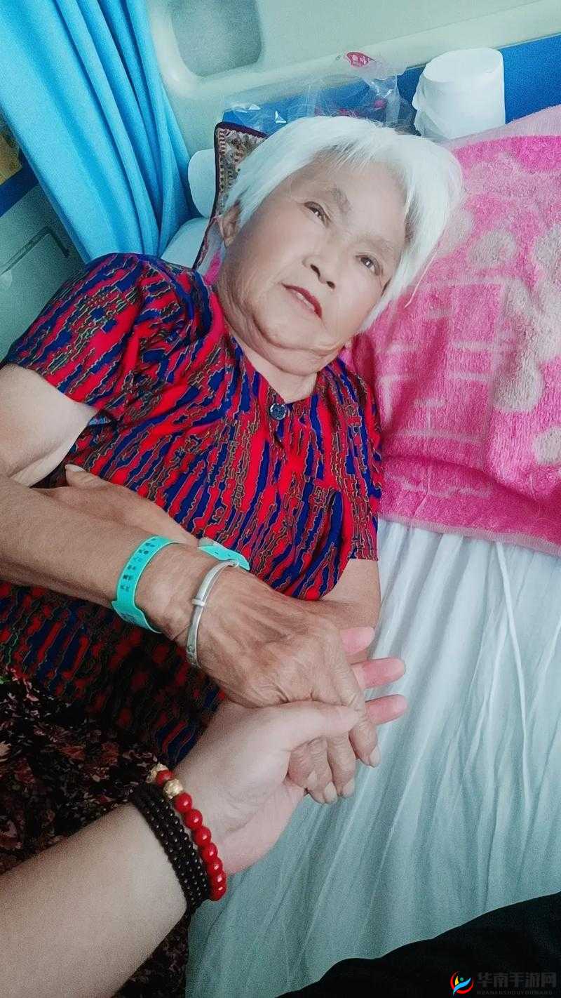 xxxx大陆70老太婆HD高清视频：感人故事与生活片段全记录，展现真实老年生活