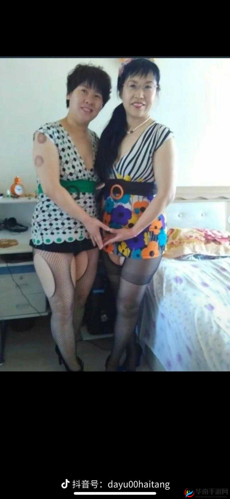 揭秘欧美性猛交XXXX三人直播背后的真实故事与观众热议焦点