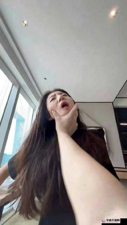 美女网红张津瑜视频泄露，她到底经历了什么？