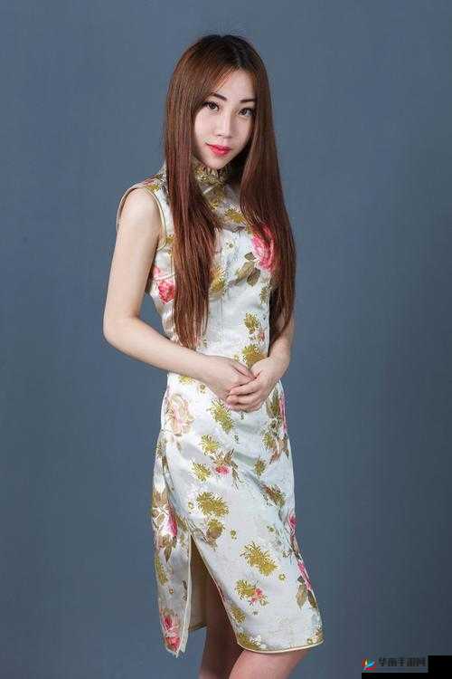 嫩嫩的国模棚拍：揭秘专业摄影棚内的时尚大片拍摄全过程与技巧分享