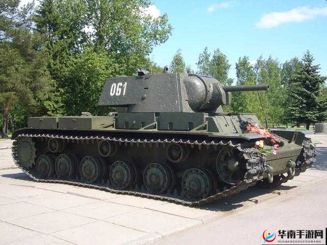 战功赫赫的钢铁雄狮，专属车长揭秘，如何精准打炮，技巧何在？